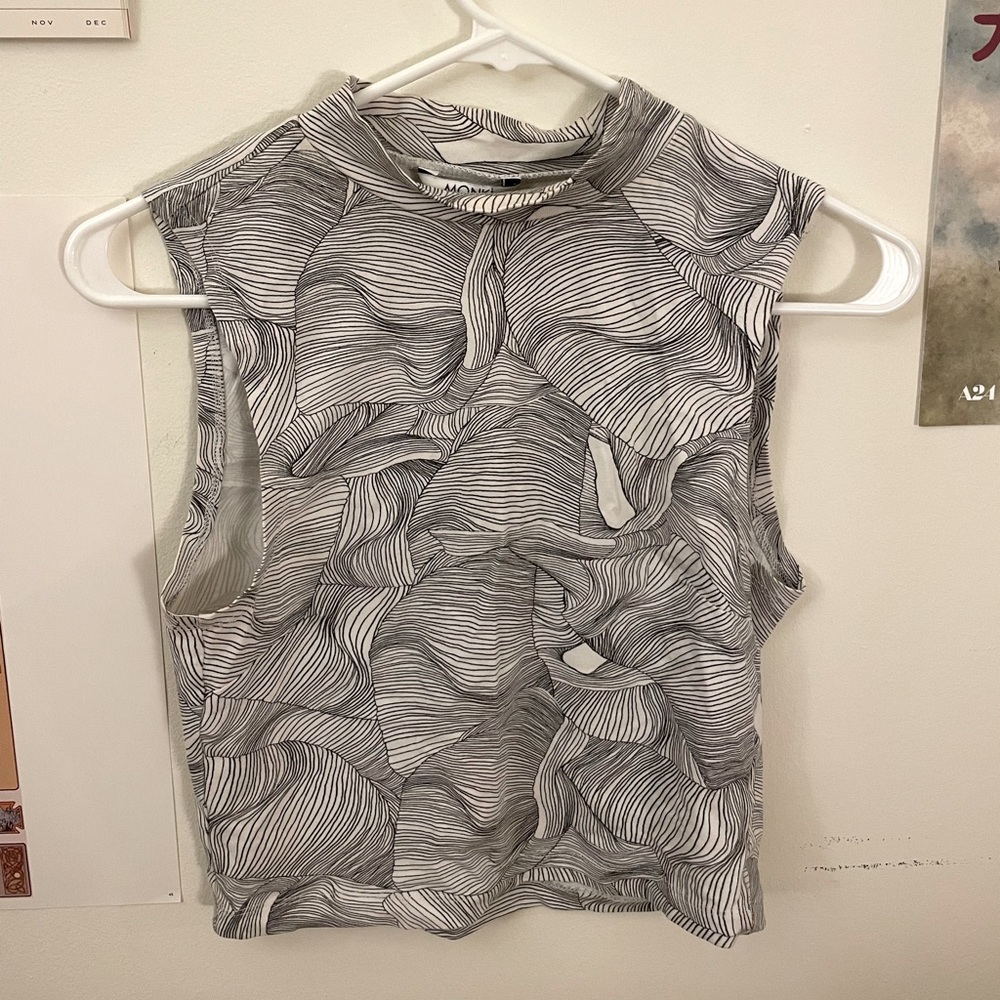 Abstract cropped mock neck tank